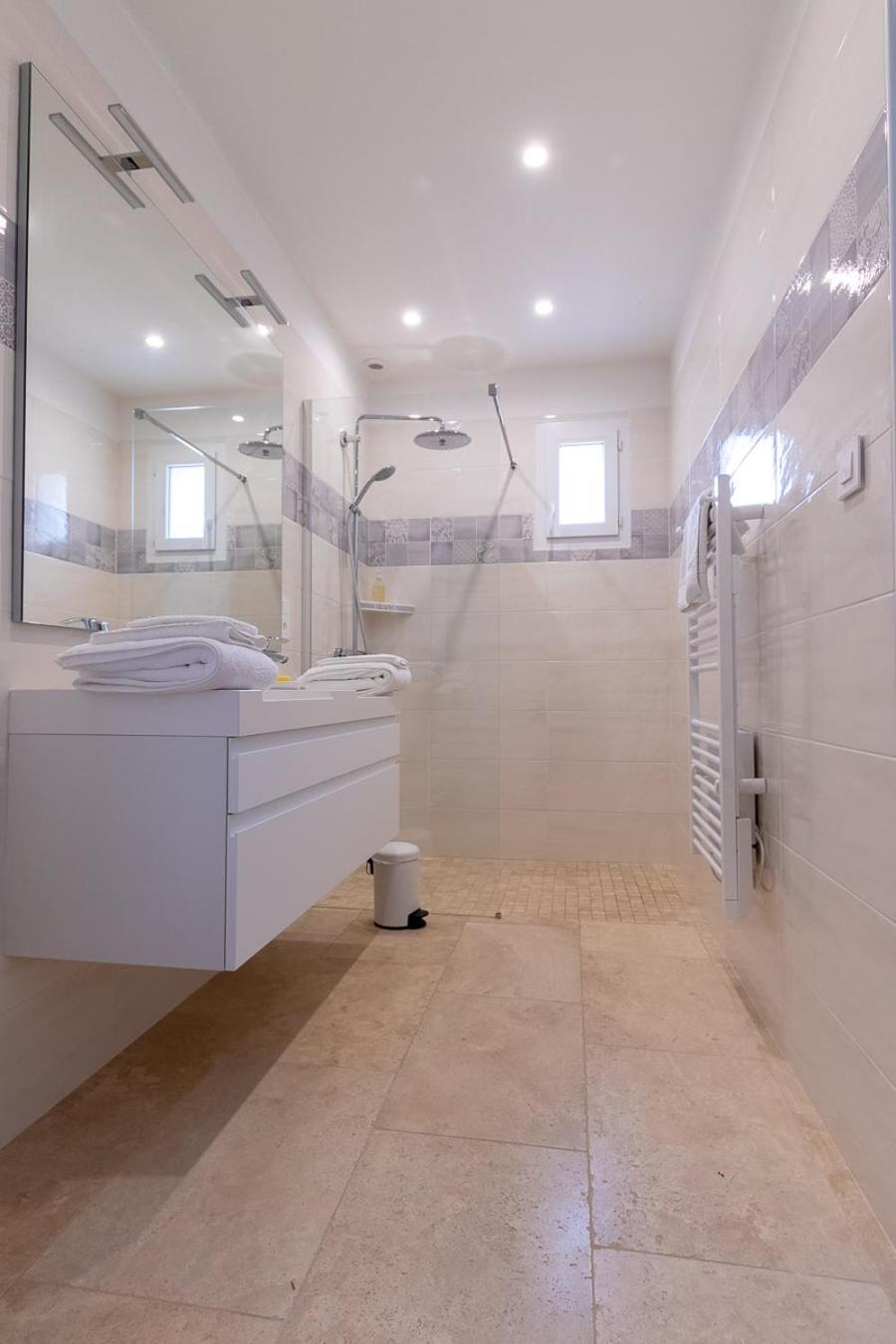 Jonquieres  Mas Des Tourterelles Bed & Breakfast エクステリア 写真